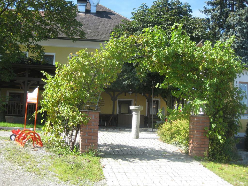 Gasthof Muhr Wirt Z'Bierbaum Hotel Gampern Exterior photo